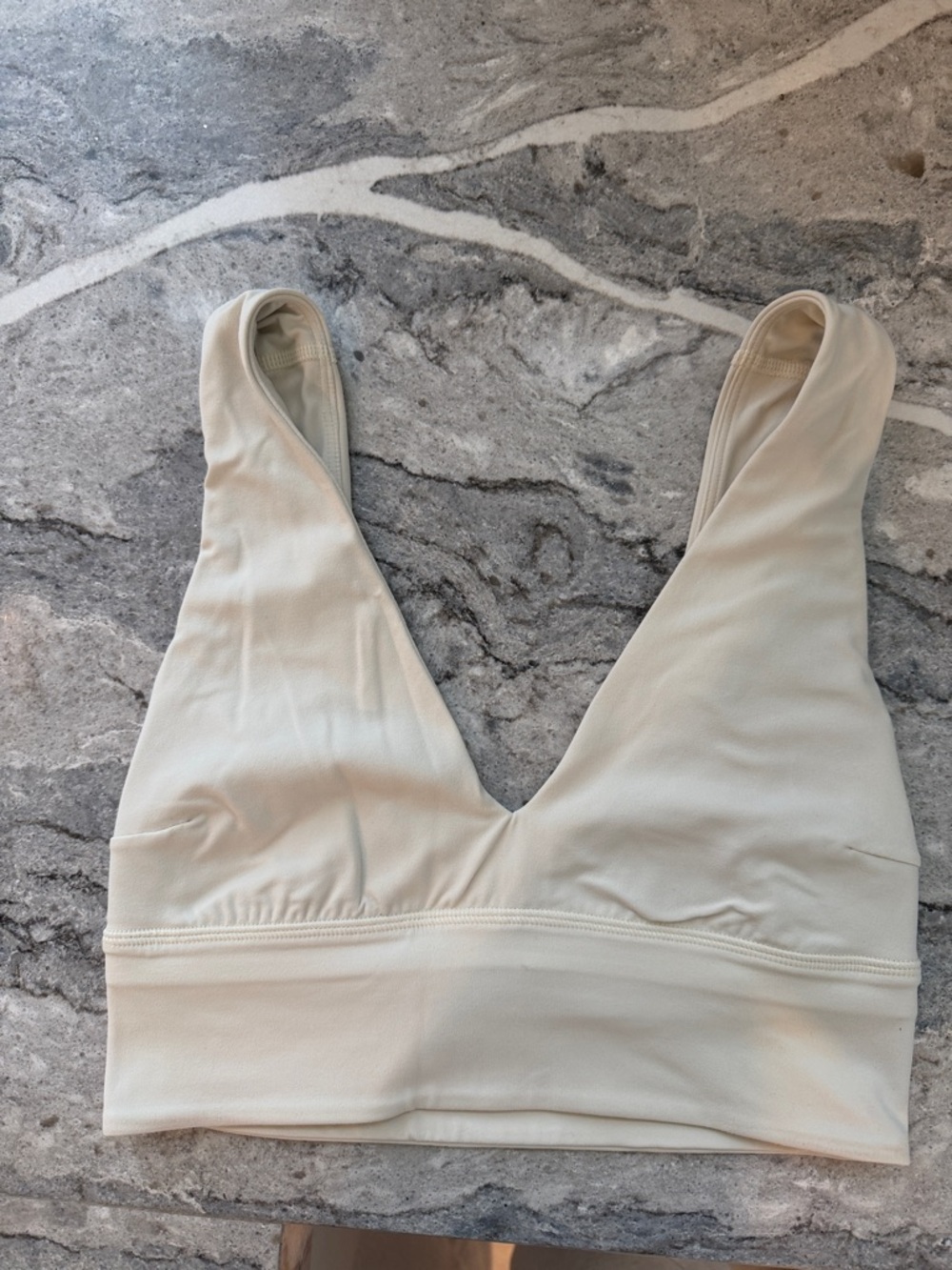 Lululemon Cream Sports bra Size 6